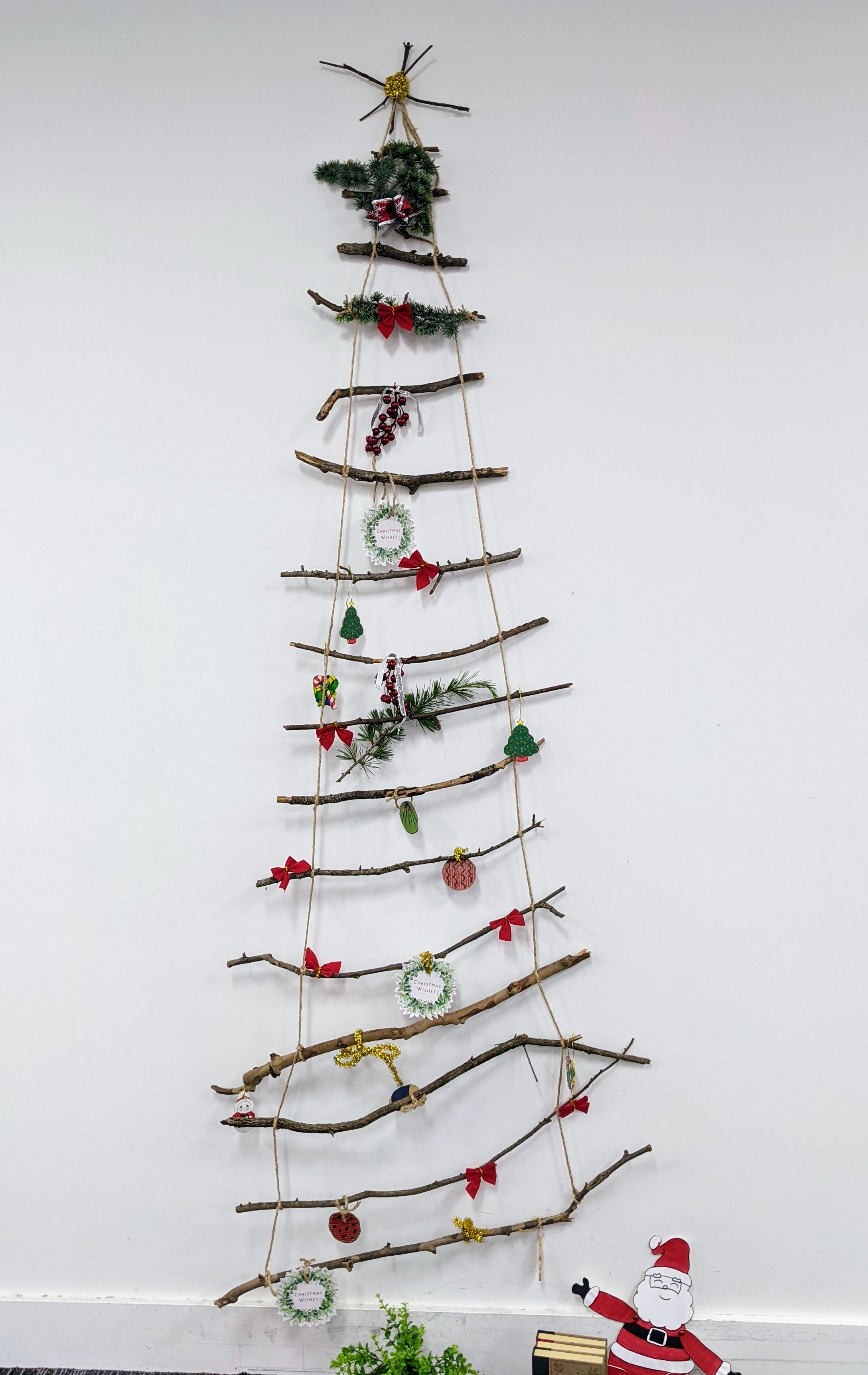 Pine Wood &Christmas Card Tree